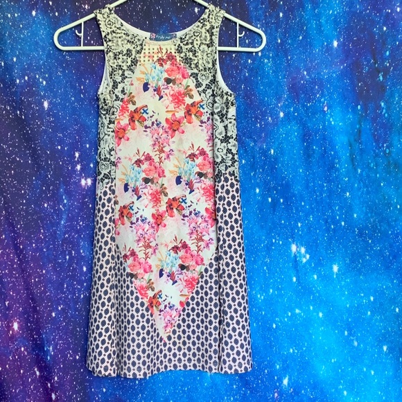 Truly Me- Girl’s Floral Print Dress size 12 - Picture 1 of 7